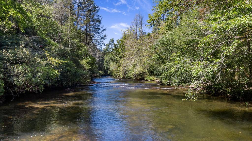 Mccaysville, GA 30555,531 Old Gravel Road