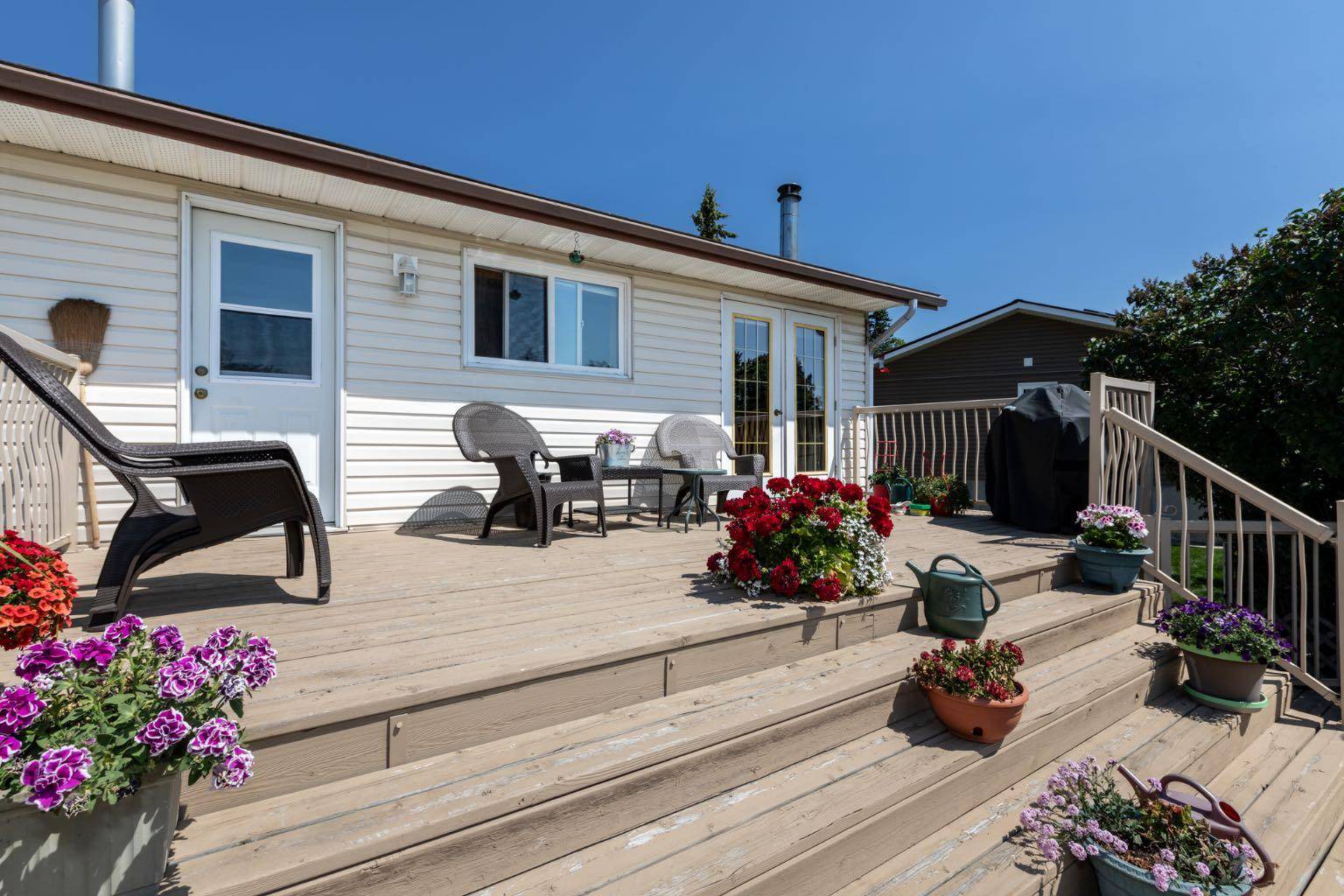 Innisfail, AB T0M 1A0,5021 37 ST