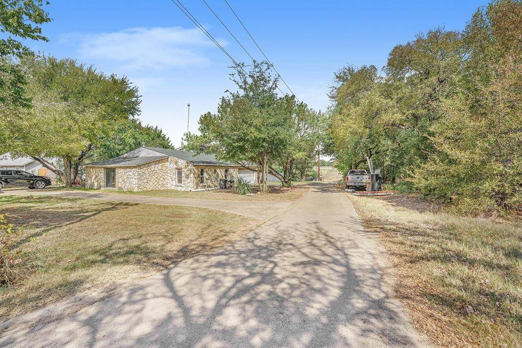 Cleburne, TX 76031,712 County Road 805a