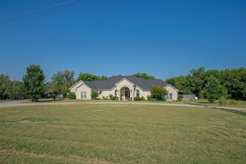 Sanger, TX 76266,18401 Creekview Road