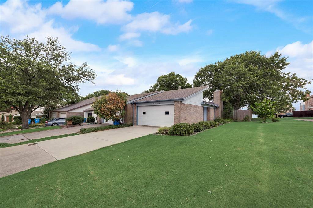 Rowlett, TX 75088,2211 La Costa Drive