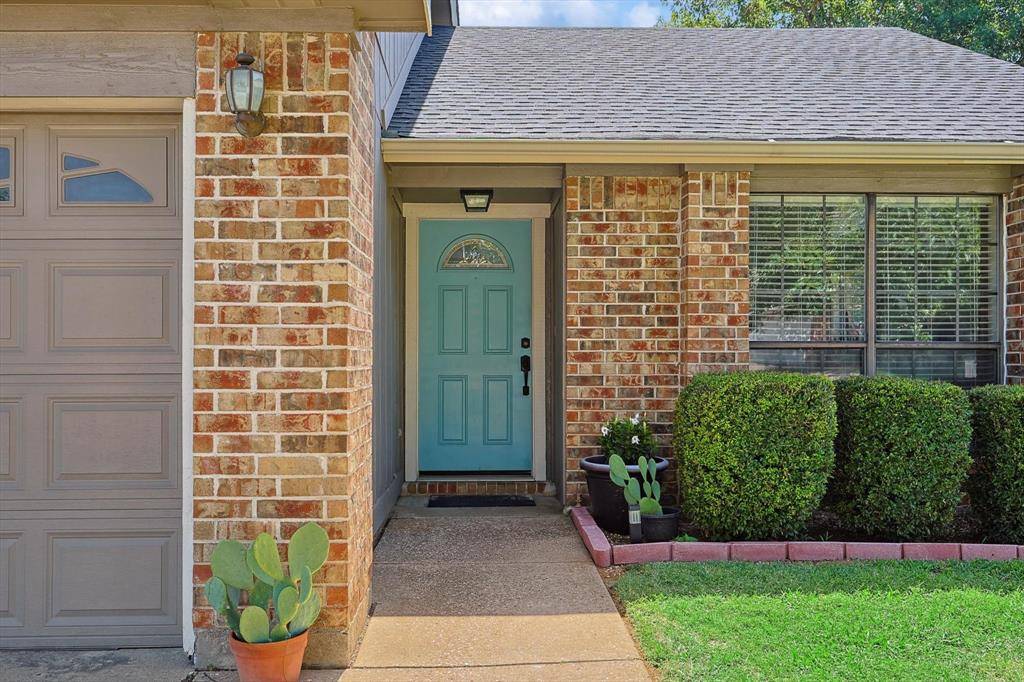 Grapevine, TX 76051,2208 Chatam Hill Street