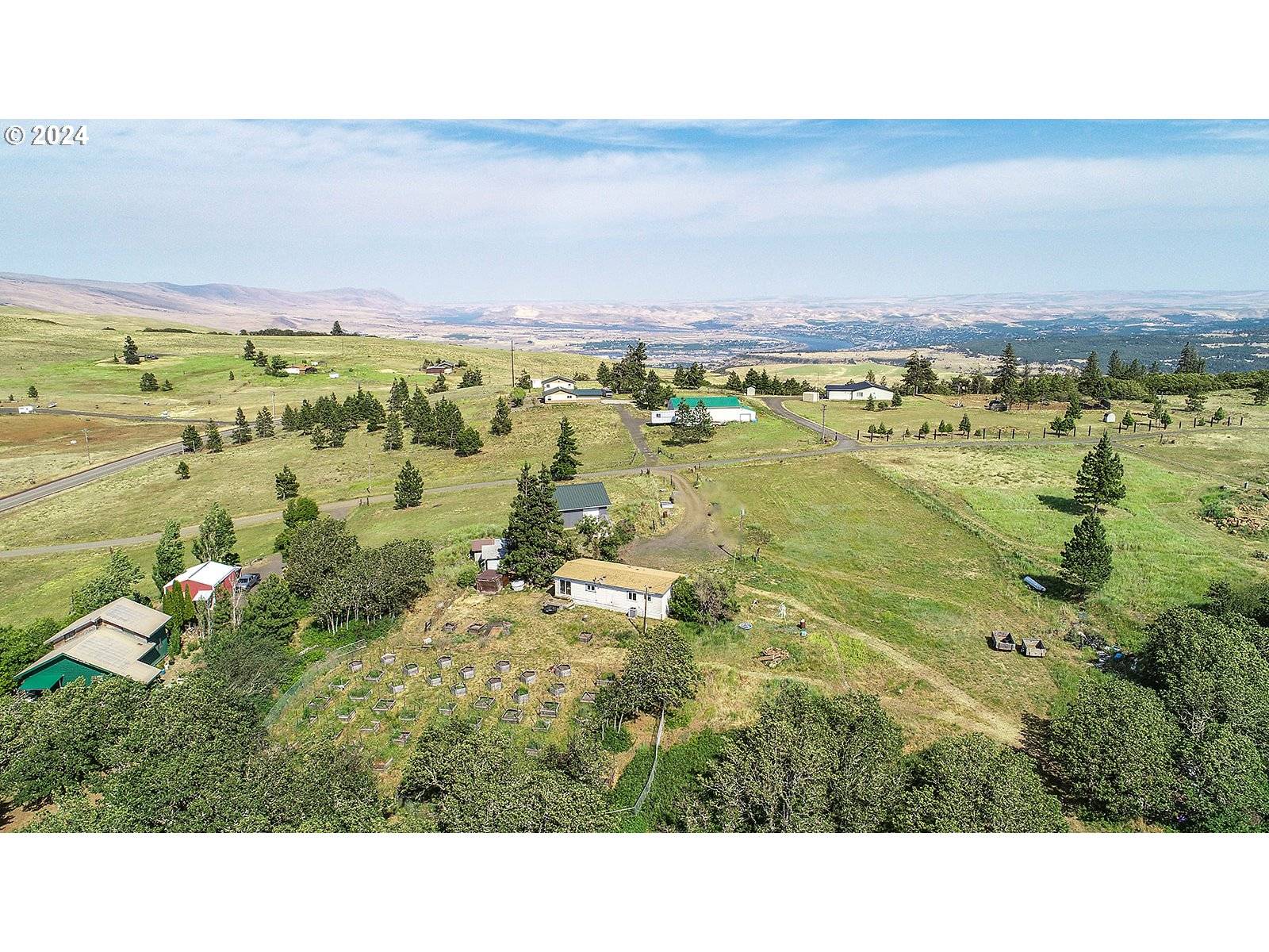 The Dalles, OR 97058,2455 BADGER VIEW DR