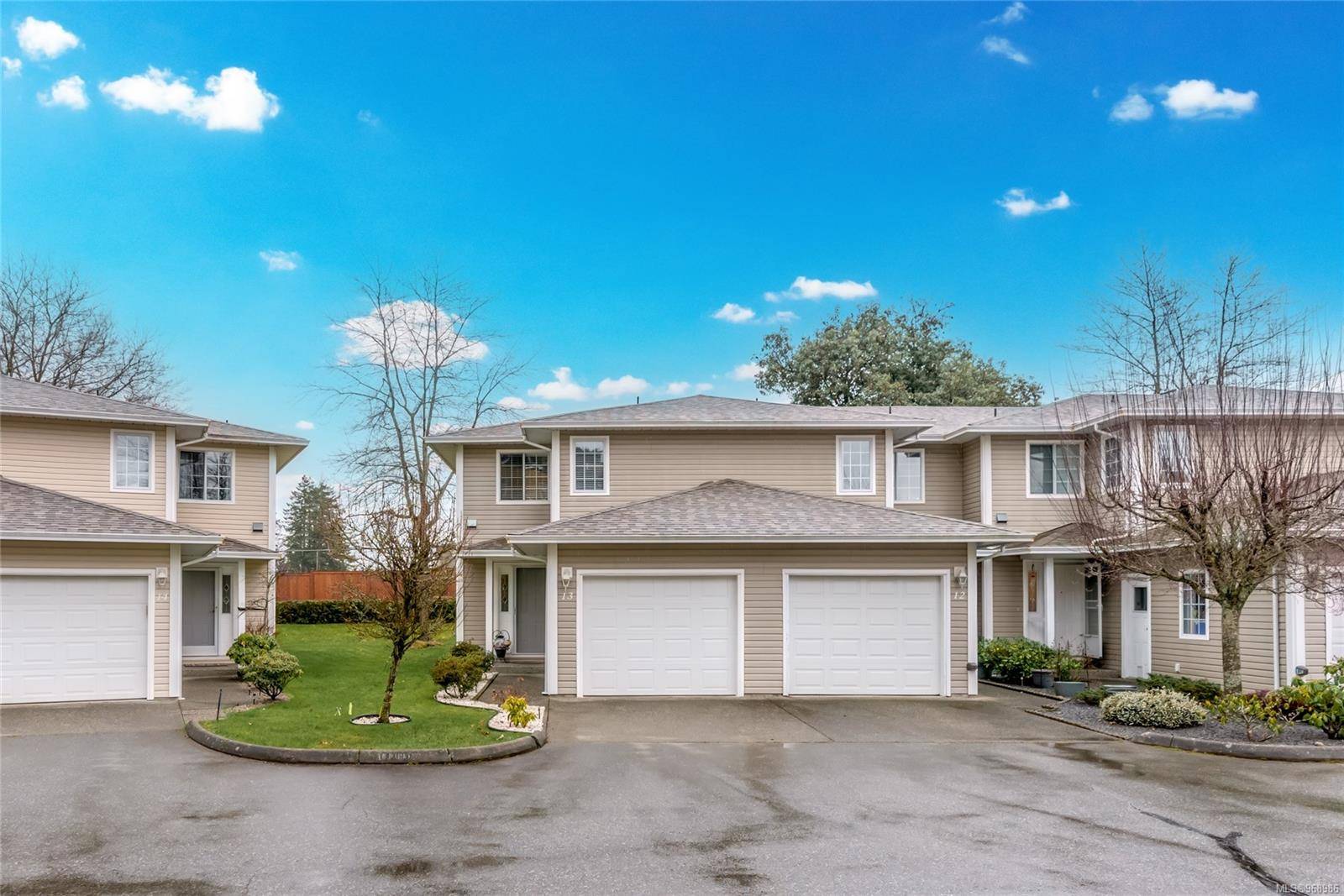 Nanaimo, BC V9T 2S4,3250 Ross Rd #13