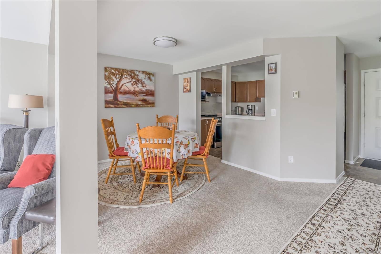 Nanaimo, BC V9T 2S4,3250 Ross Rd #13