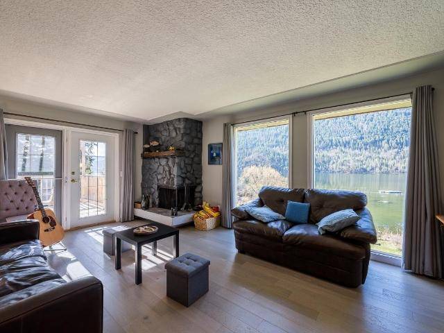 Kamloops, BC,2372 OJIBWAY ROAD
