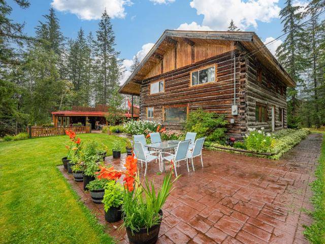 4373 CLEARWATER VALLEY ROAD, Clearwater, BC V0E 1N1