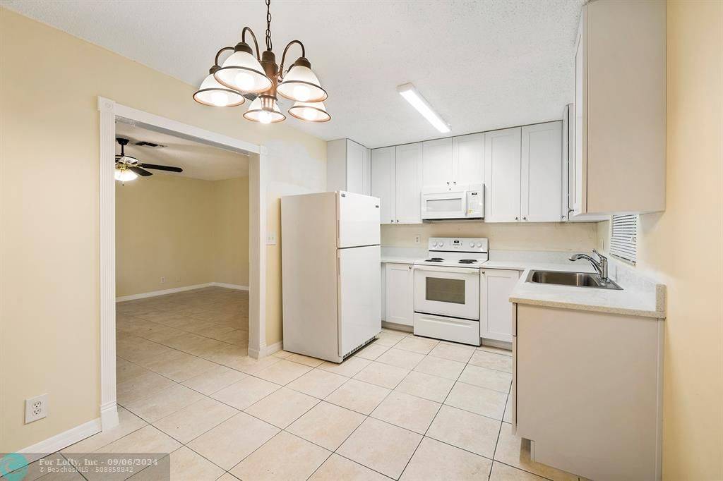 Cooper City, FL 33328,9423 SW 52 Court