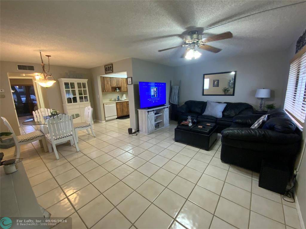 Tamarac, FL 33321,9920 NW 68th Pl  #108