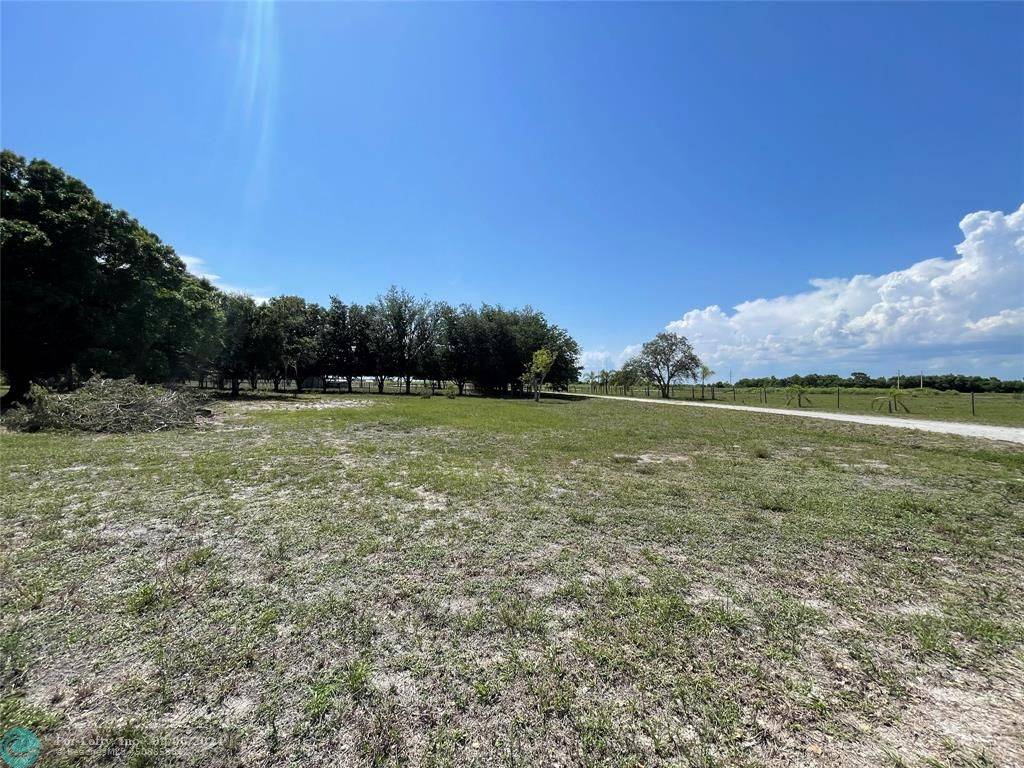 Okeechobee, FL 34974,7700 NE 76th Dr