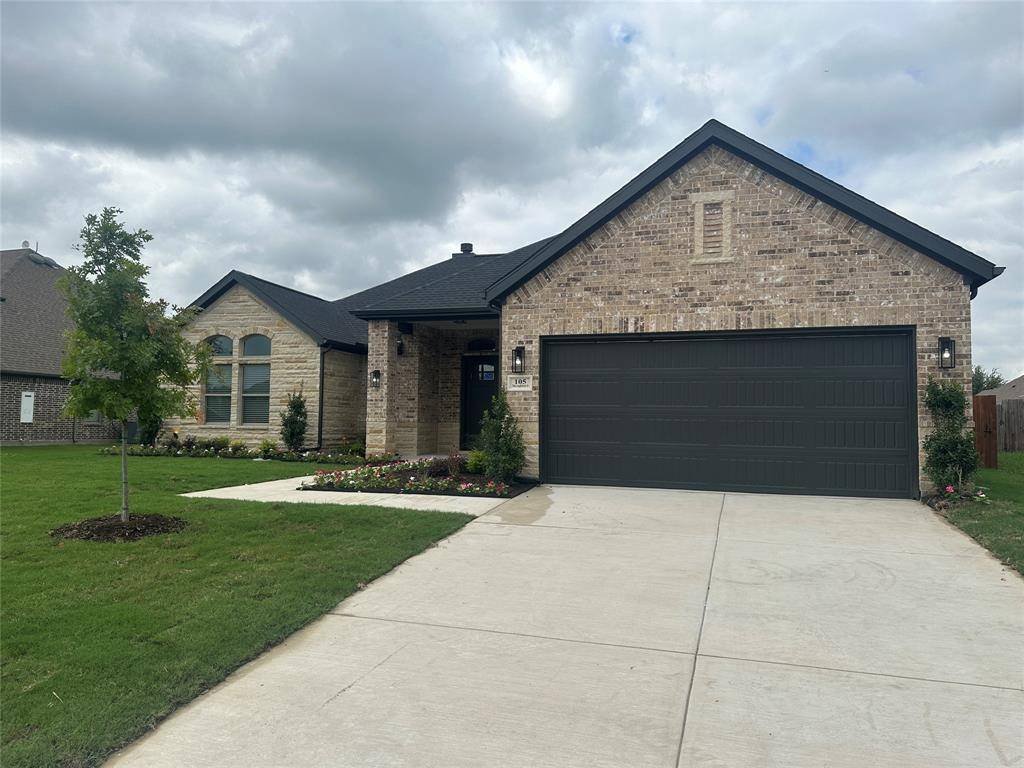 Waxahachie, TX 75165,105 Thoroughbred Street