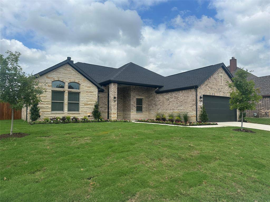 Waxahachie, TX 75165,105 Thoroughbred Street