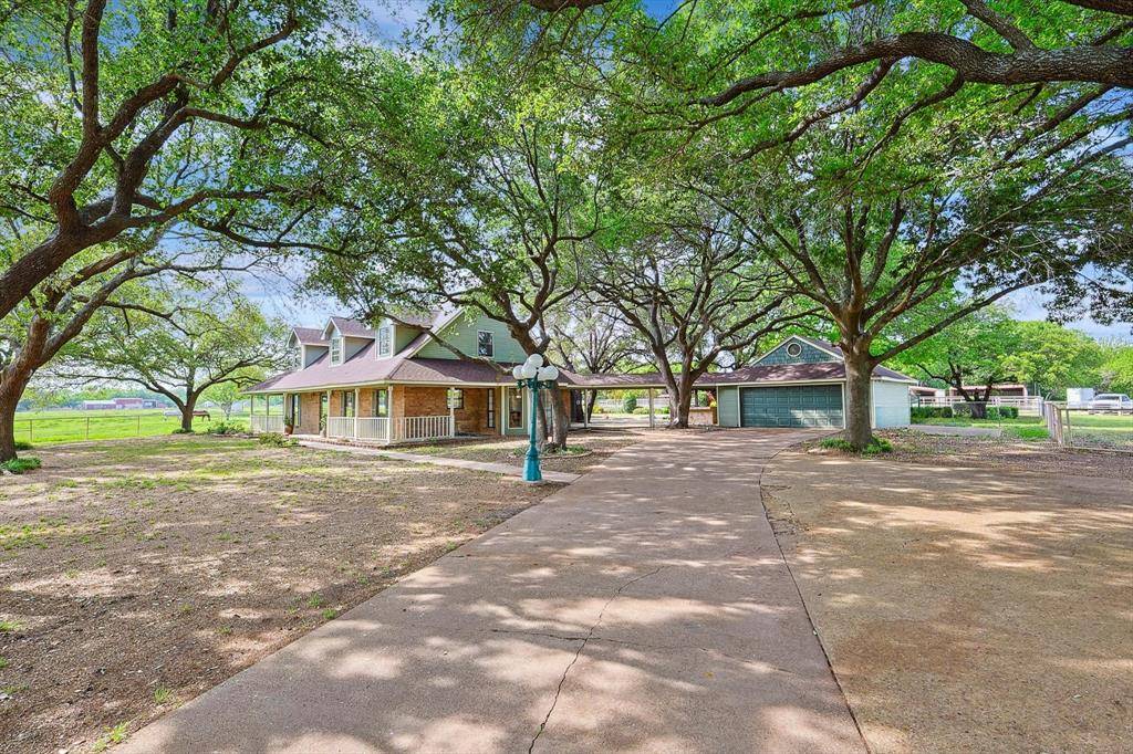 Waxahachie, TX 75165,485 Becky Lane