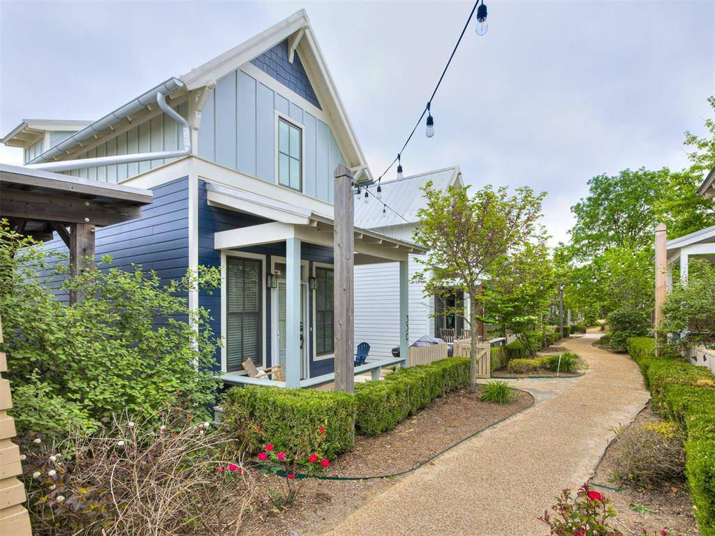 Carlton Landing, OK 74432,33 Boardwalk Avenue