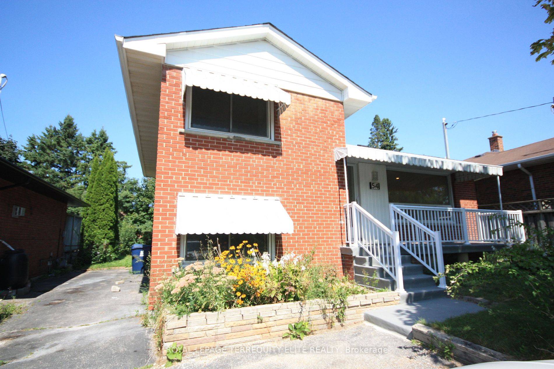 54 Beacham Cres, Toronto, ON M1T 1N1