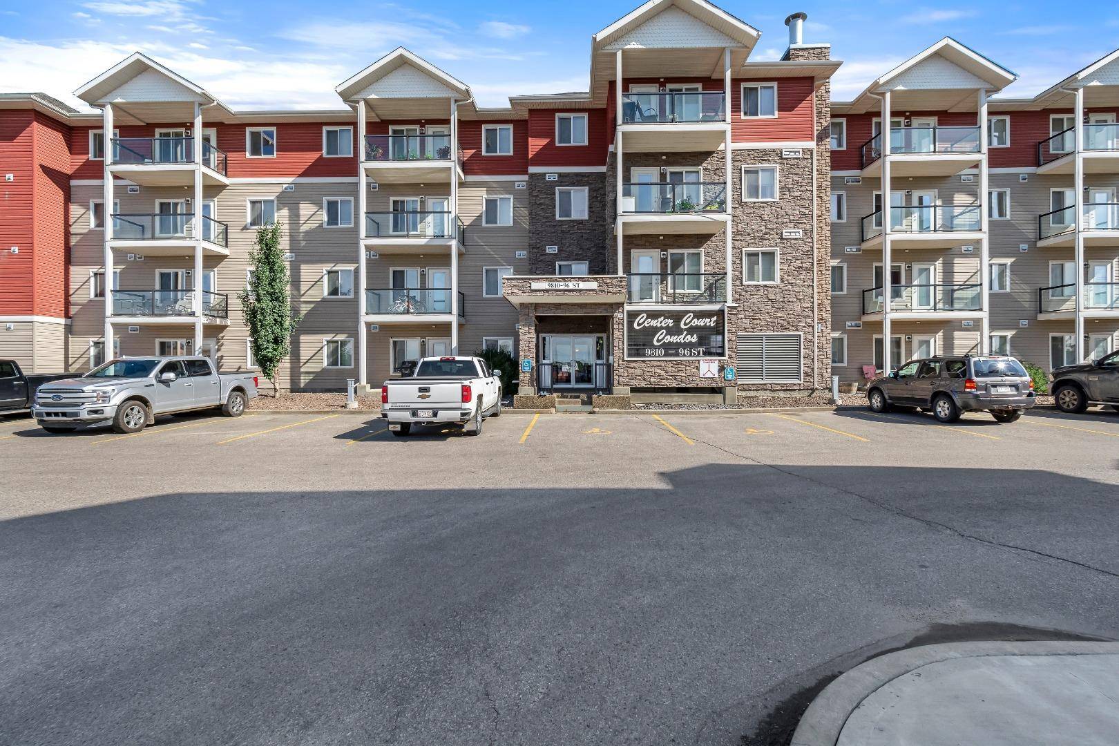 Grande Prairie, AB T8V 7T9,9810 96 ST #106