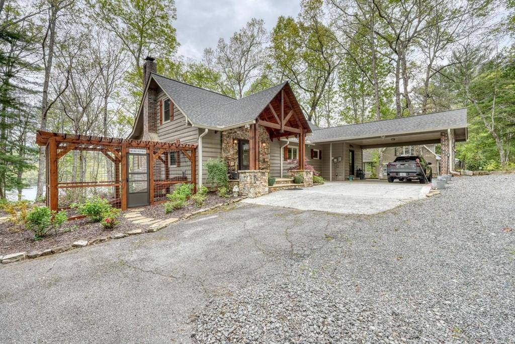 Hiawassee, GA 30546,1098 Laurel Lane