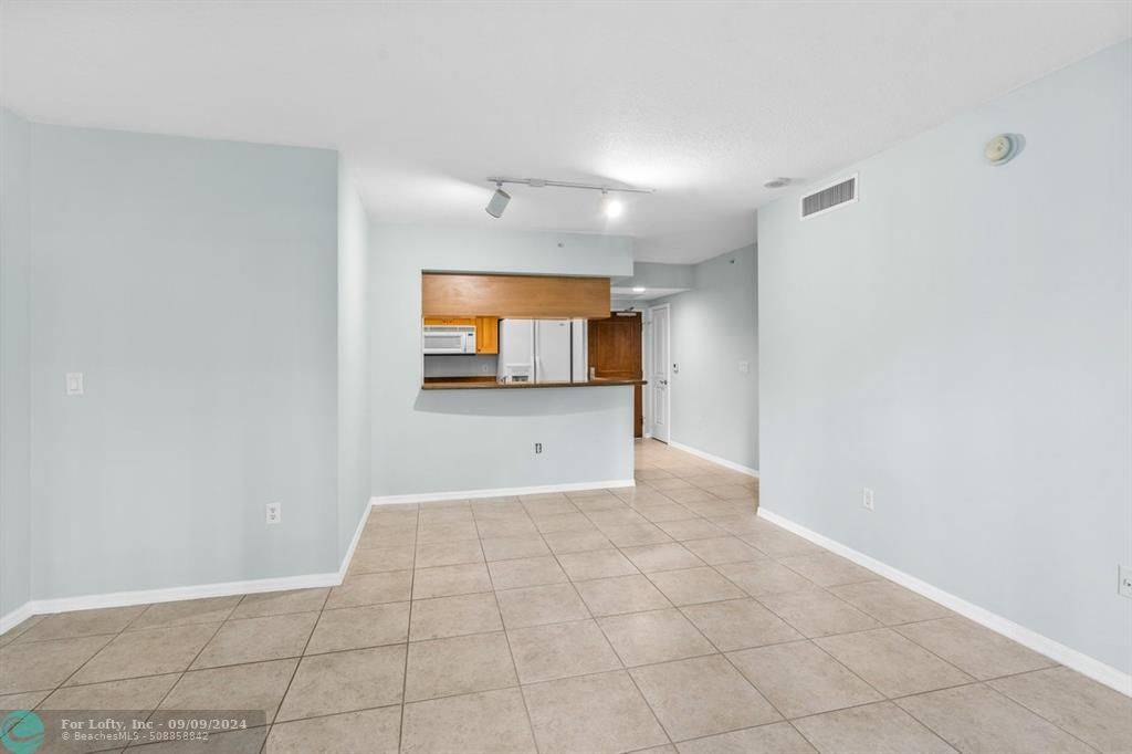 Fort Lauderdale, FL 33301,347 N New River Dr E  #608