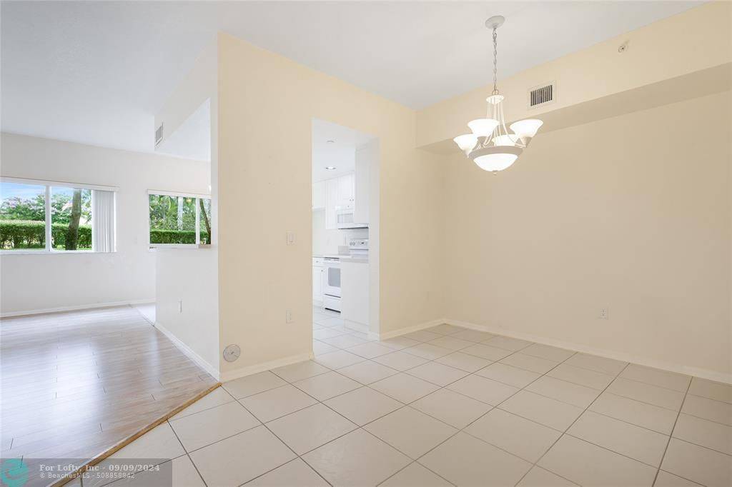 Fort Lauderdale, FL 33321,7715 Yardley Dr  #114