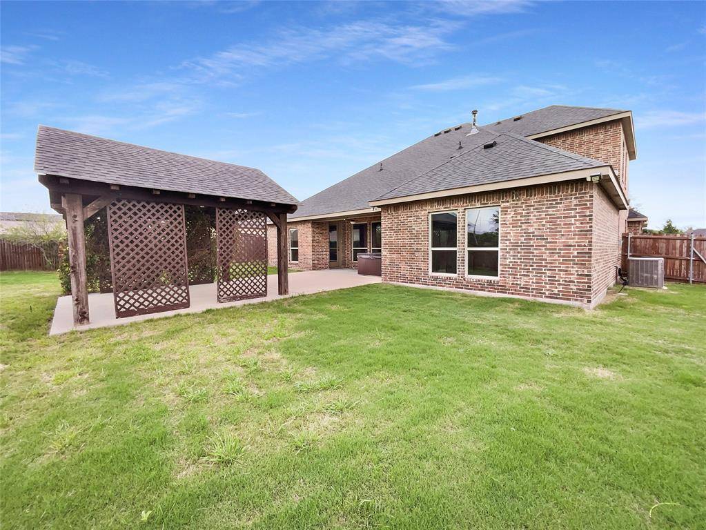 Ovilla, TX 75154,211 White Rock Court