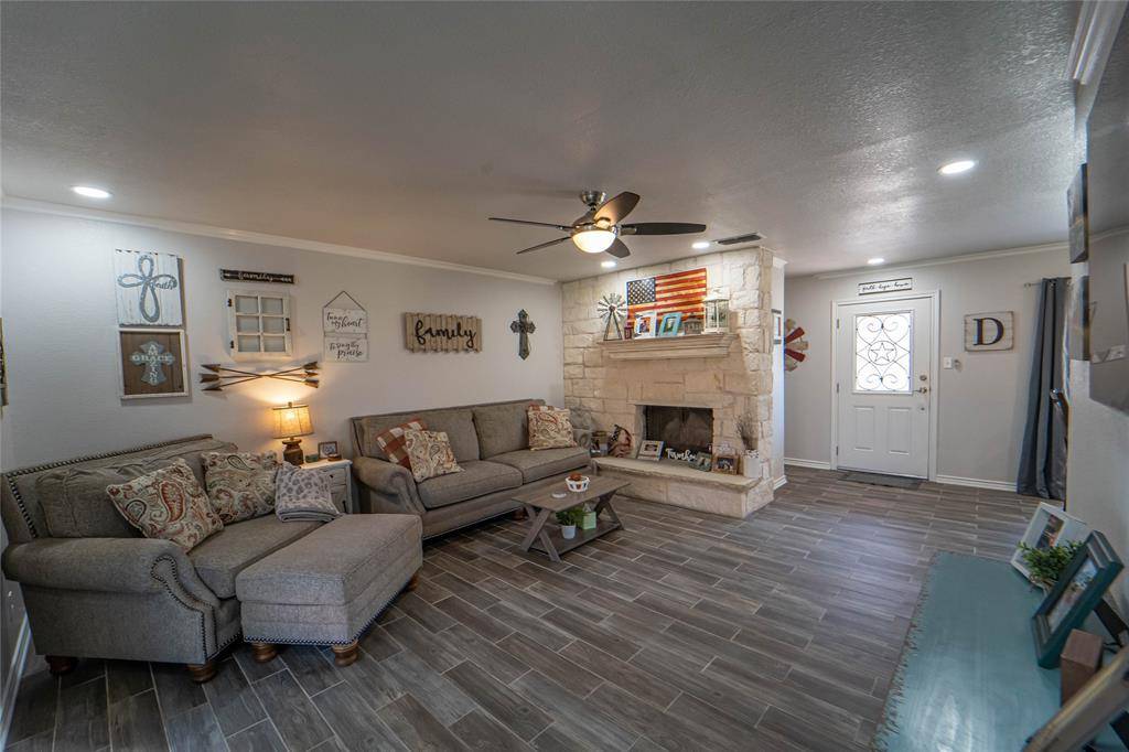 Breckenridge, TX 76424,718 Mistletoe Street