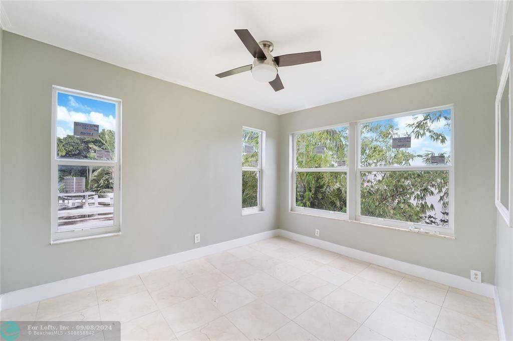 Miami Beach, FL 33139,1320 Drexel Ave  #300