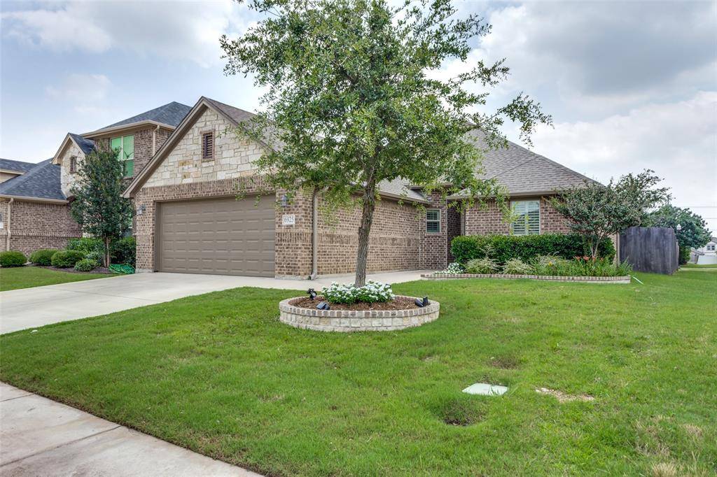 Fort Worth, TX 76179,6925 Canyon Rim Drive