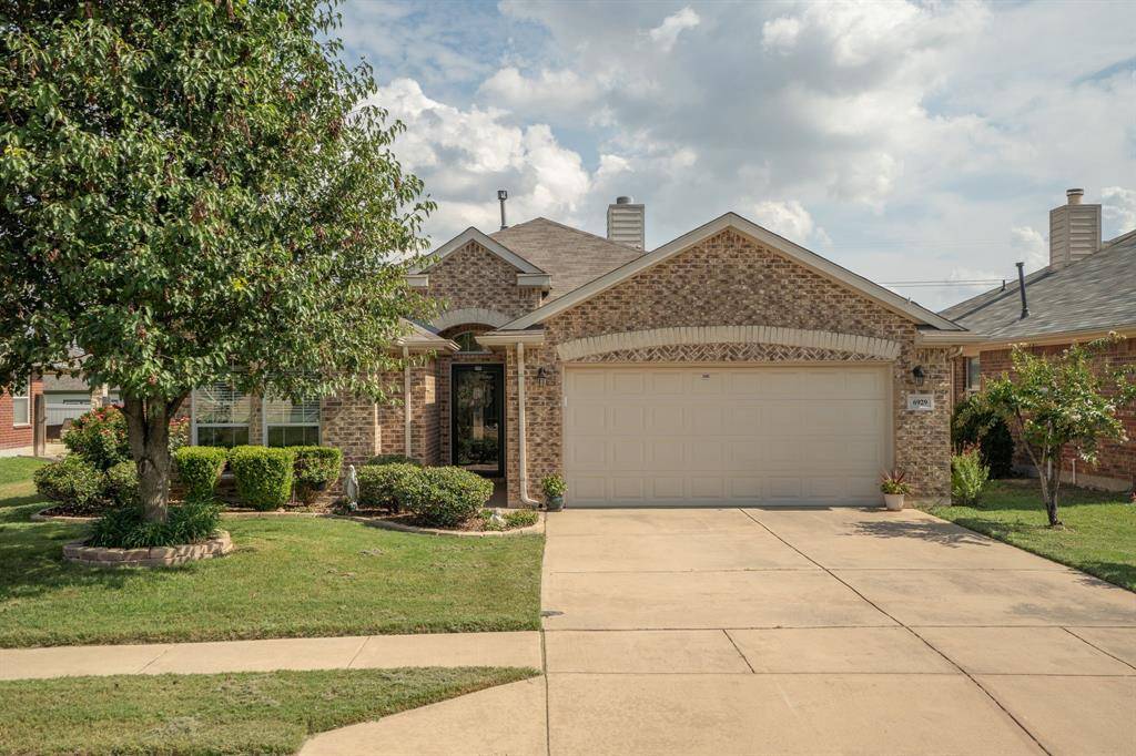 Fort Worth, TX 76179,6929 Big Wichita Drive