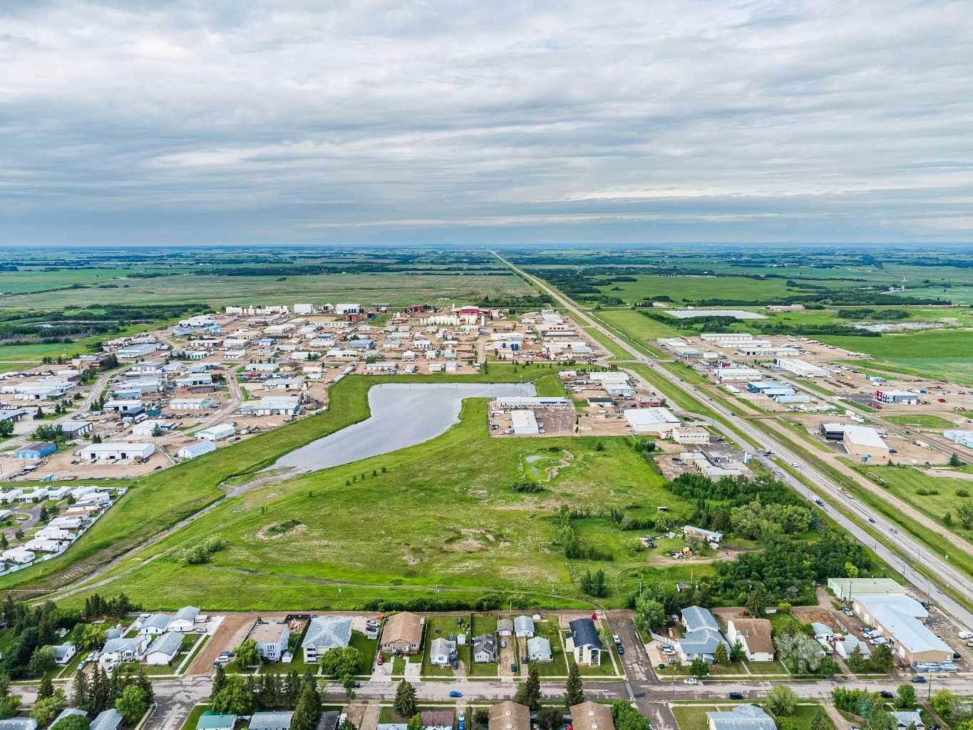 Lloydminster, AB T9V 0X6,60 51 AVE