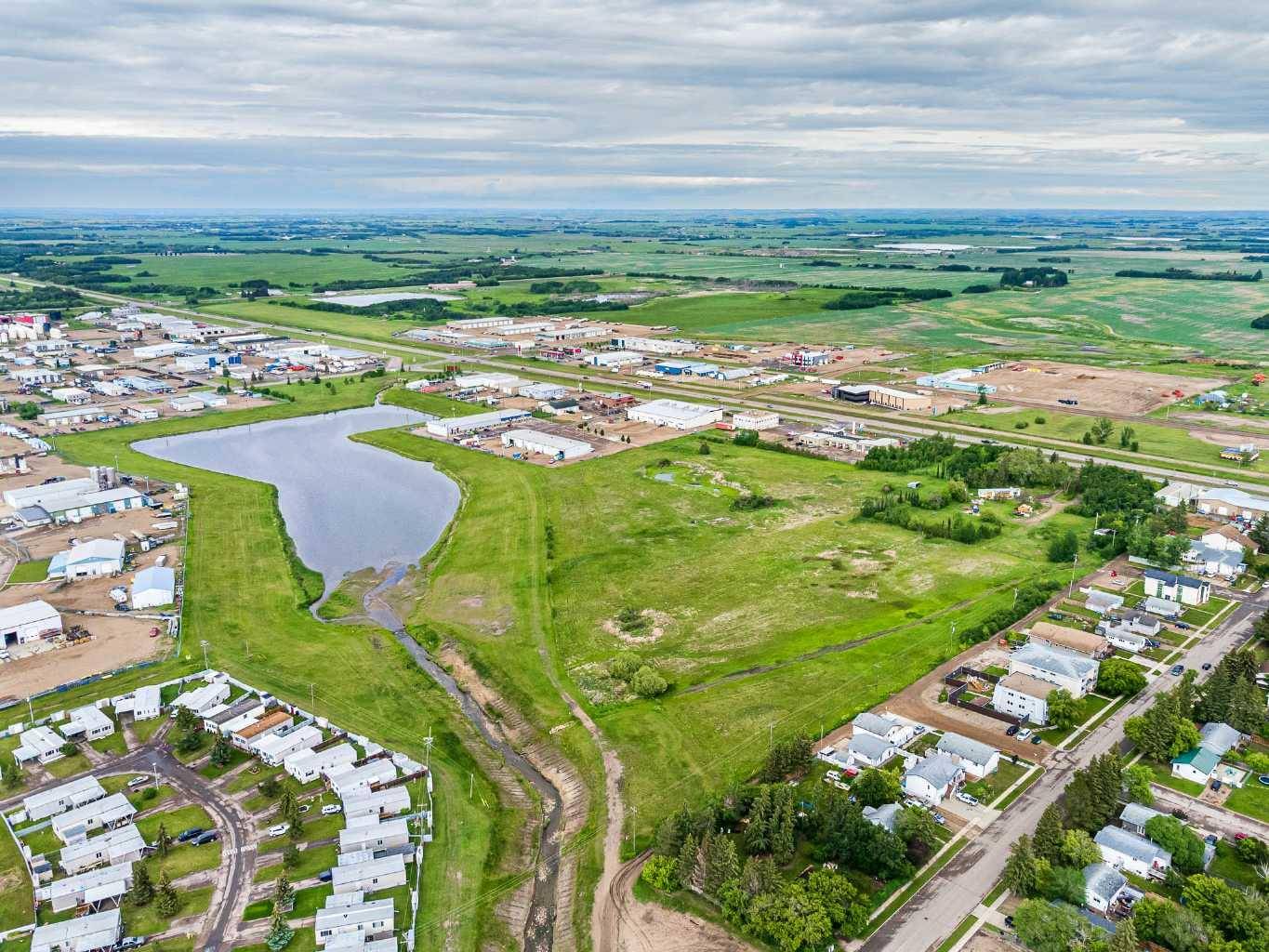 Lloydminster, AB T9V 0X6,60 51 AVE