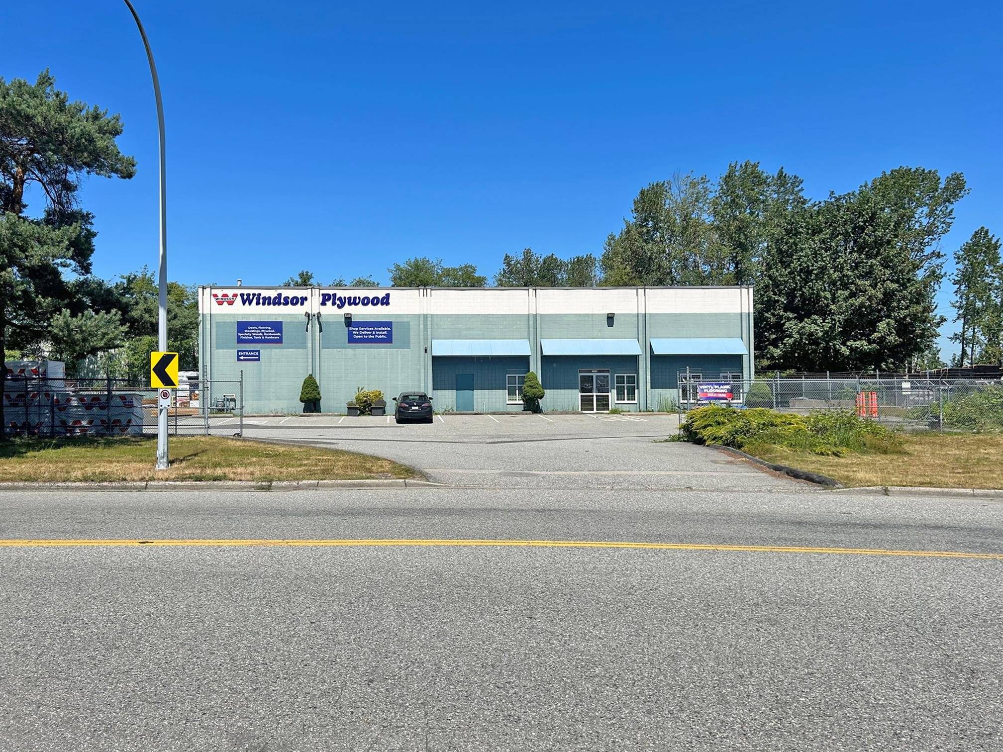 Surrey, BC V3W 5V8,13315 COMBER WAY