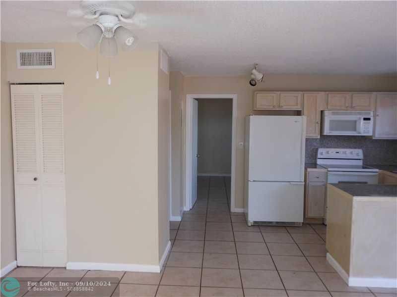 Pompano Beach, FL 33064,3102 NW 4th Ave  #4-134