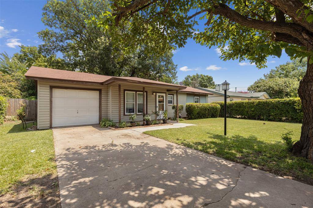 Burleson, TX 76028,512 Lorna Street