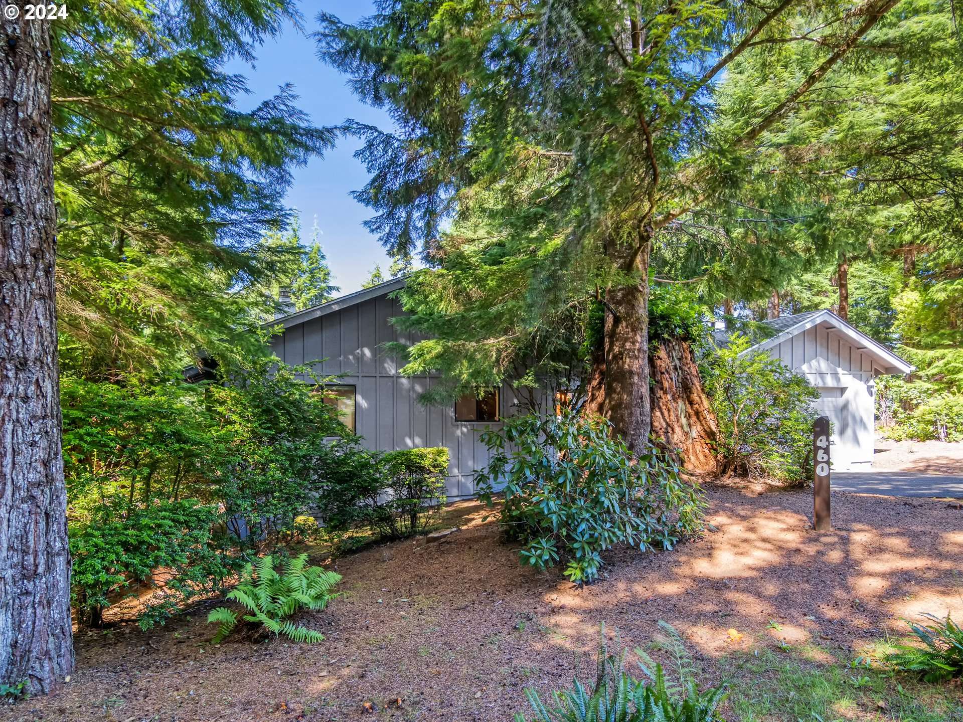 Gleneden Beach, OR 97388,460 SALISHAN HILLS DR