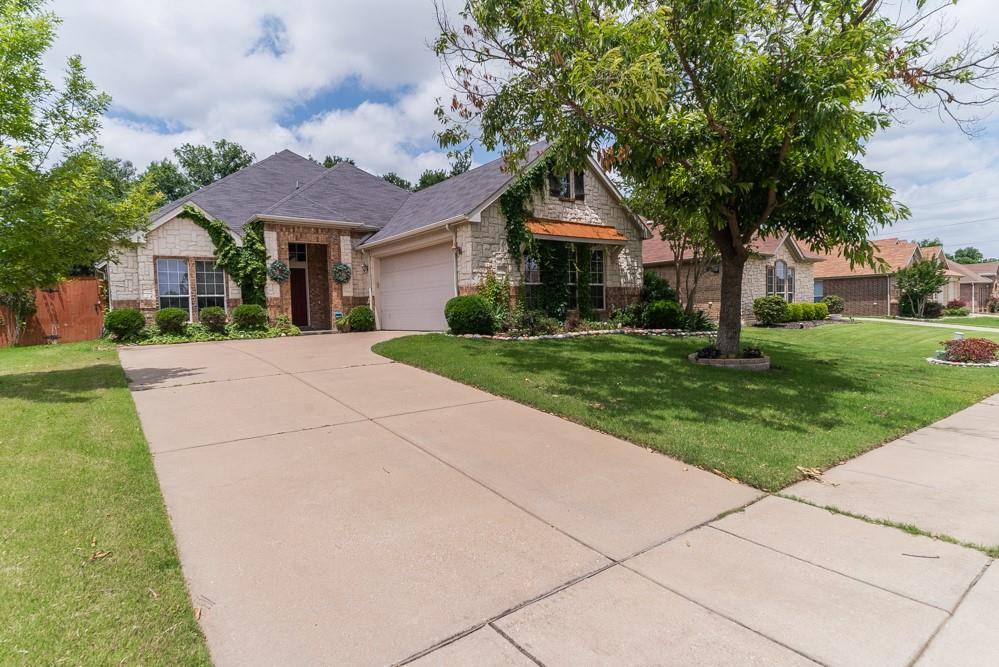 Grand Prairie, TX 75050,2727 Meadow Lake Drive