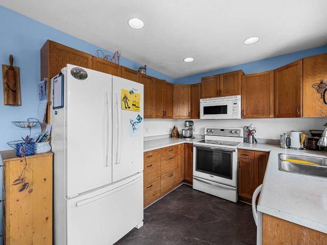 2960 MCLEAN PLACE, Merritt, BC V1K 1G4