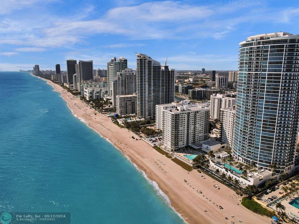 Hollywood, FL 33019,3001 S Ocean Dr  #1639