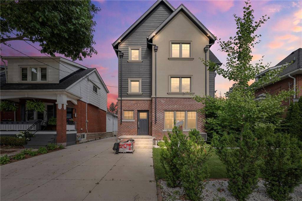 100 Kensington Avenue S, Hamilton, ON L8M 3H3