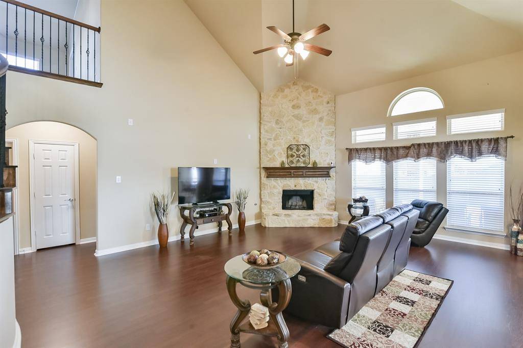 Mansfield, TX 76063,800 Derbyshire Lane