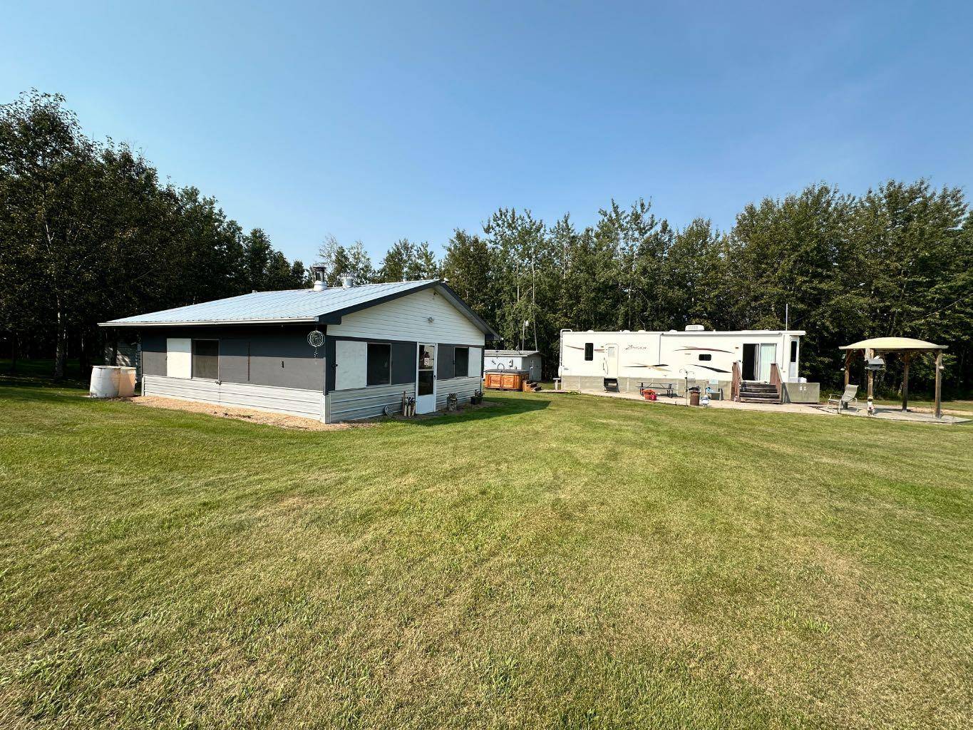 Lac Des Iles, SK S0M 1A0,109 Loiselle CRES