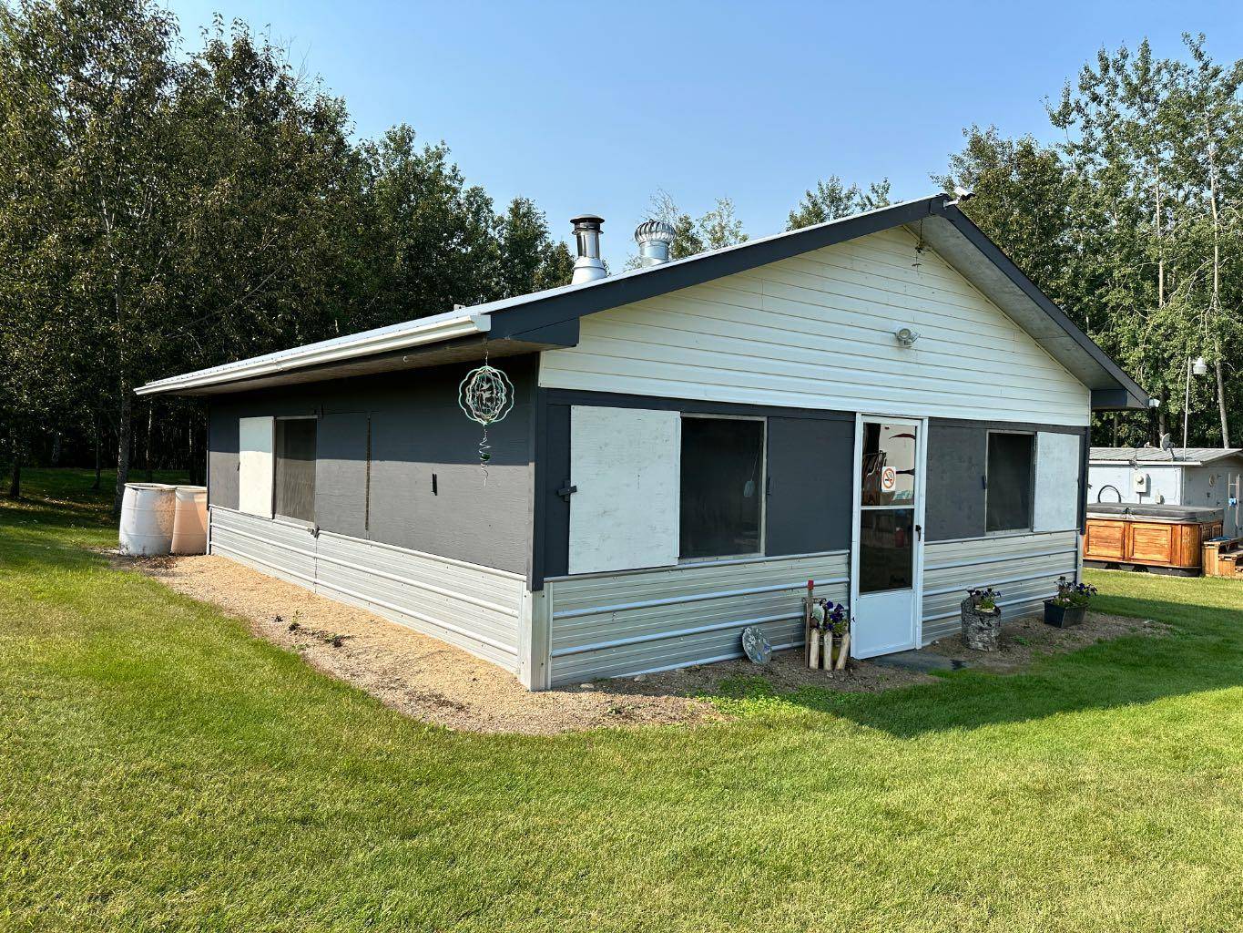 Lac Des Iles, SK S0M 1A0,109 Loiselle CRES