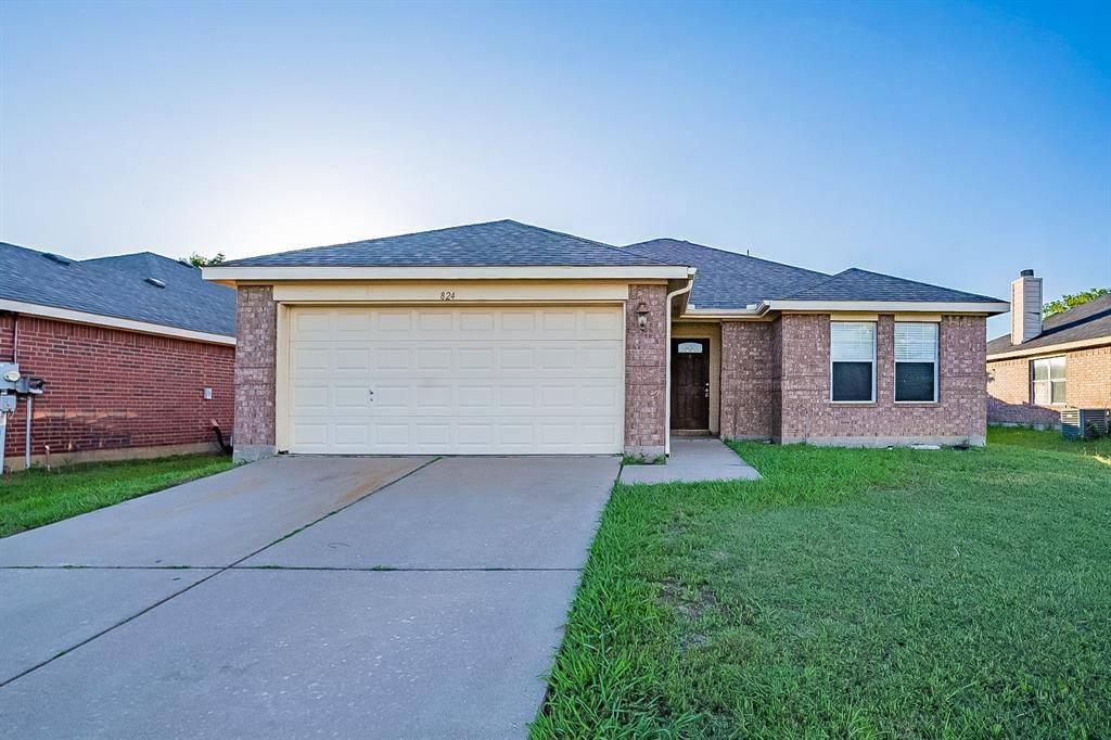 Burleson, TX 76028,824 Cedar Ridge Lane