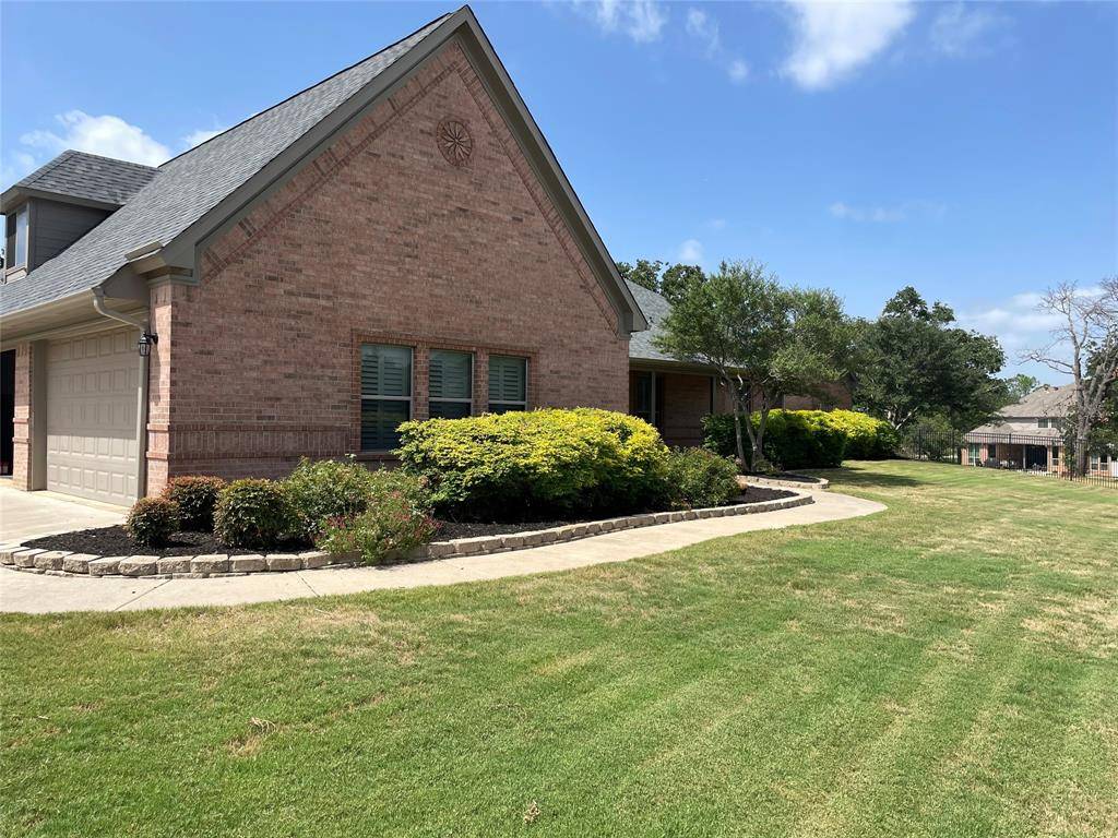 Double Oak, TX 75077,125 Maple Leaf Drive