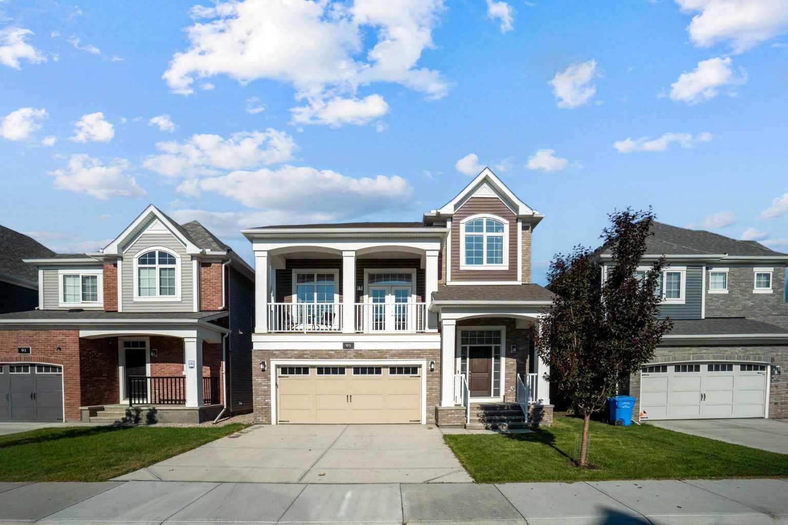 Calgary, AB T3P 1P8,95 Carrington Close NW