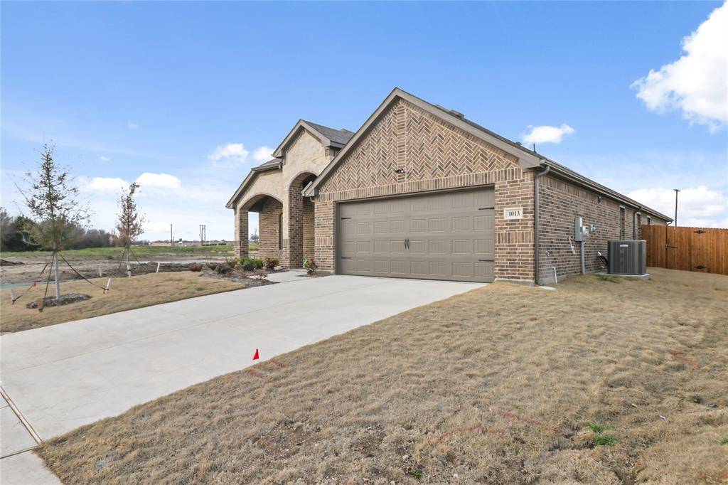 Crowley, TX 76036,1013 Verde Creek Court