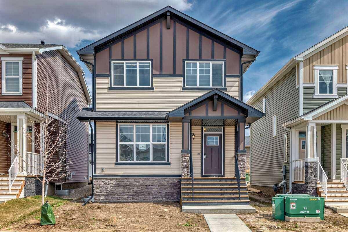 Chestermere, AB T1X 1Z6,174 Dawson Harbour Rise