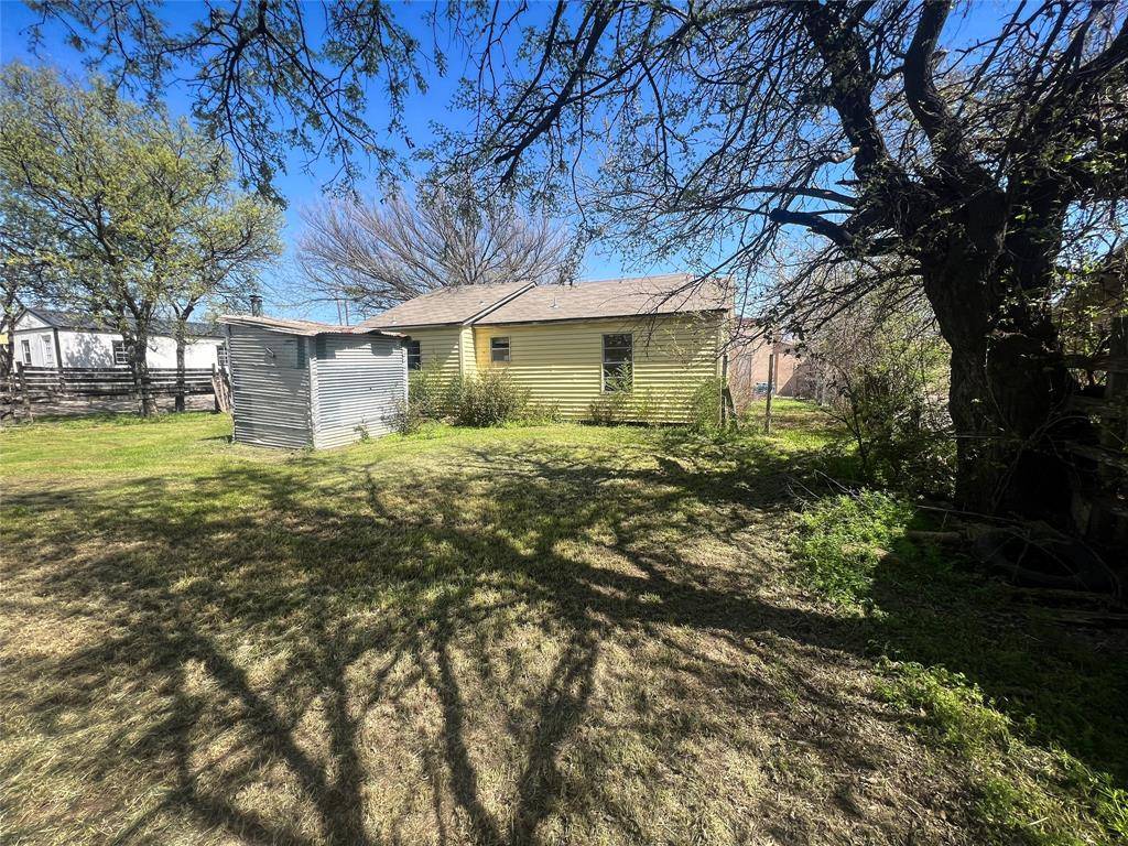 Jacksboro, TX 76458,509 Henderson Street