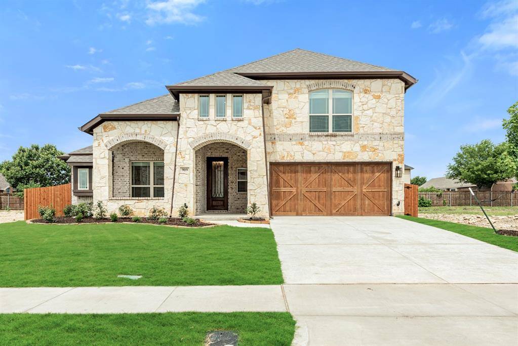 Midlothian, TX 76065,909 Cardinal Drive