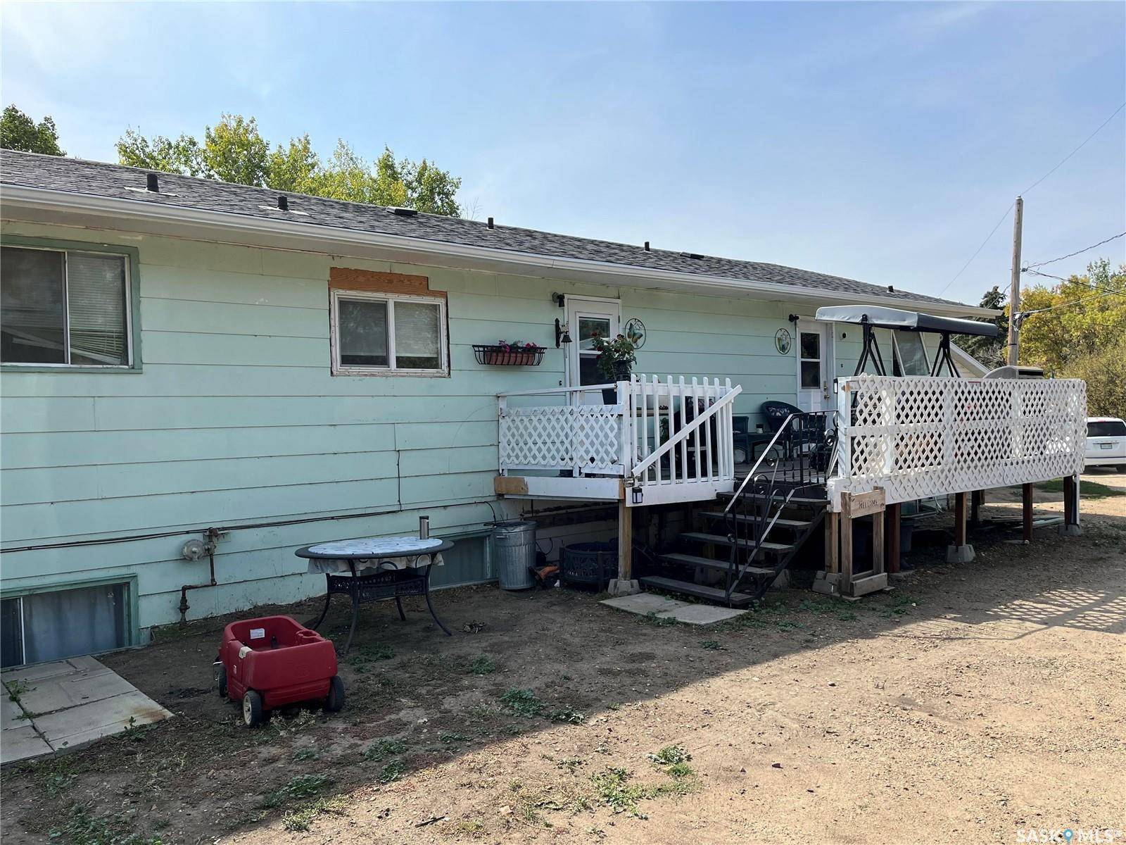 Coronach, SK S0H 0Z0,128 1st AVENUE S