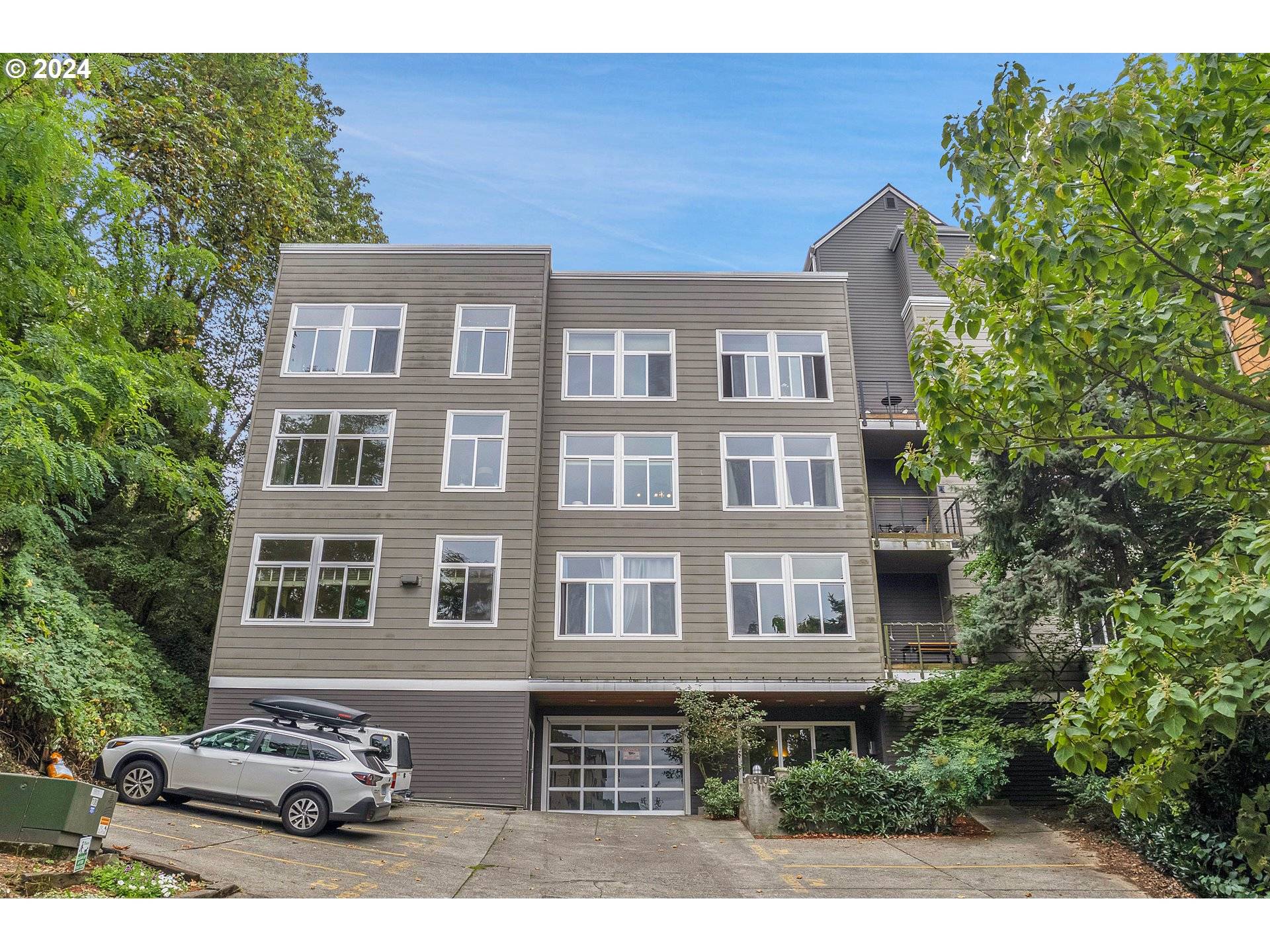 Portland, OR 97201,1910 SW 18TH AVE #24